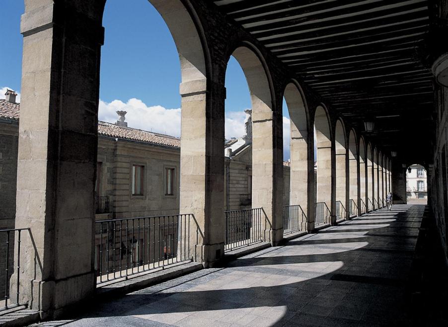 La Casa De Los Arquillos Vitoria-Gasteiz Exteriér fotografie